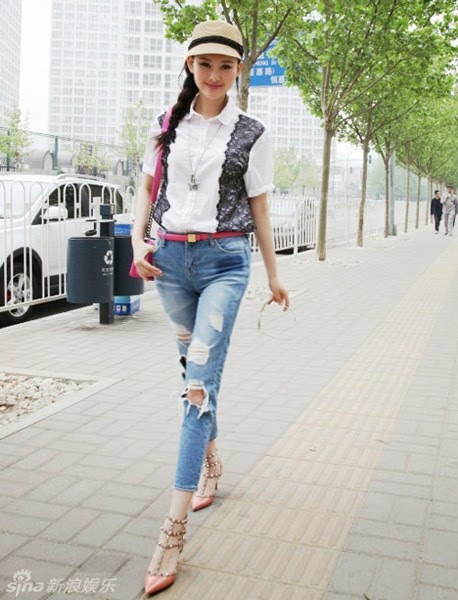 Cá tính cùng mũ lưỡi traiá tính cùng mũ lưỡi trai