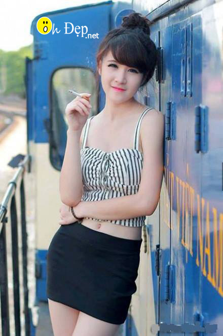 Cấm trẻ em dưới 18...và thanh niên mới lớn...