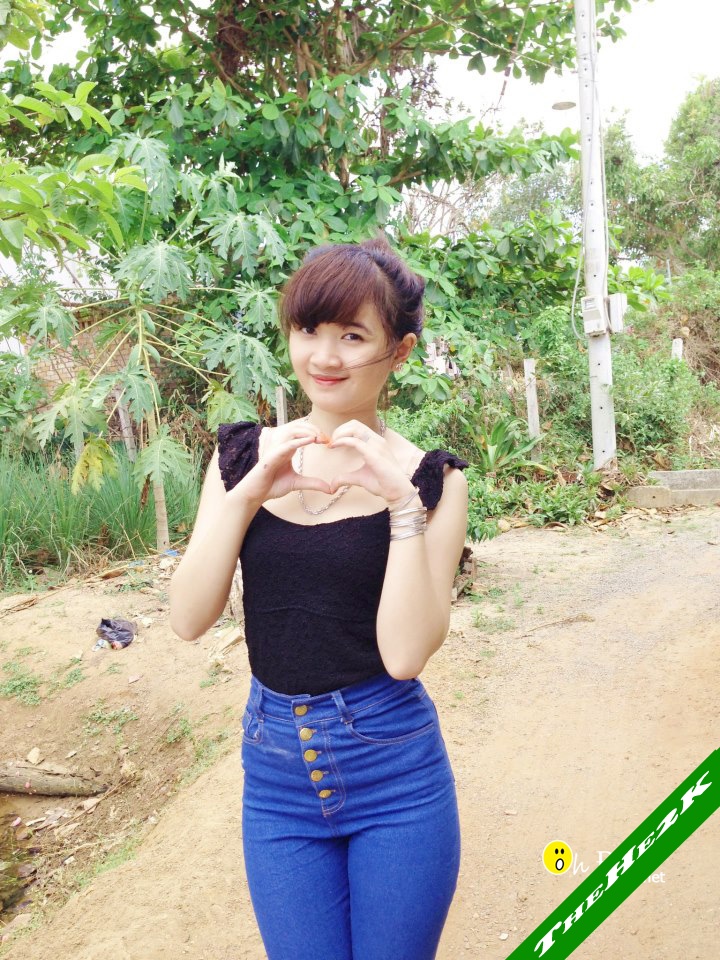 Cấm trẻ em dưới 18...và thanh niên mới lớn...
