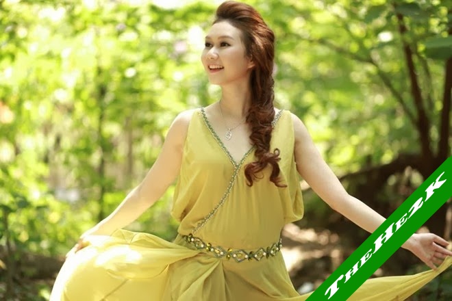 Gái đẹp khoe chân dài duyên dáng