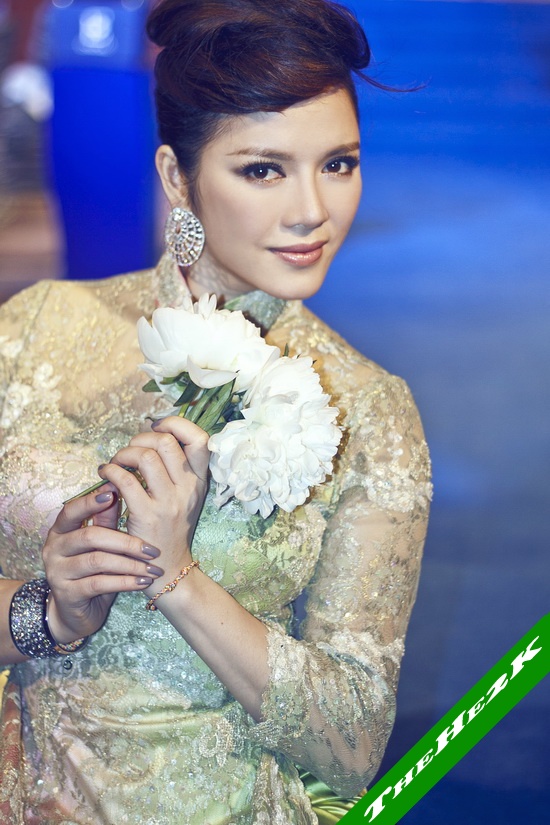 Nữ hoàng bạc tỷ Lý Nhã Kỳ
